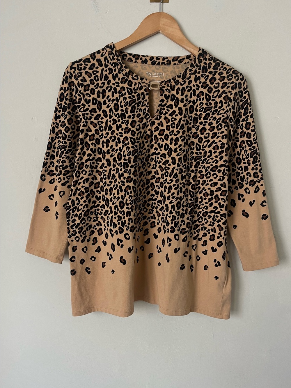 Talbots Woman Leopard Print Keyhole Top Brown Tan Animal 3/4 Sleeve Size X